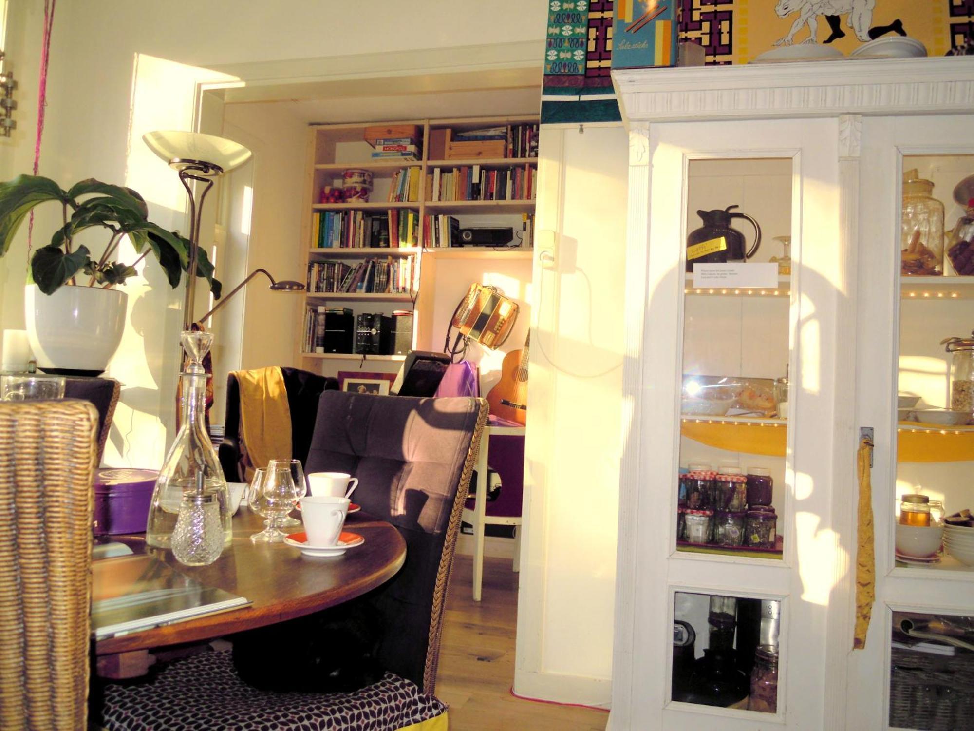 Breakfast at MissOrtelia B&B Amsterdam Eksteriør billede