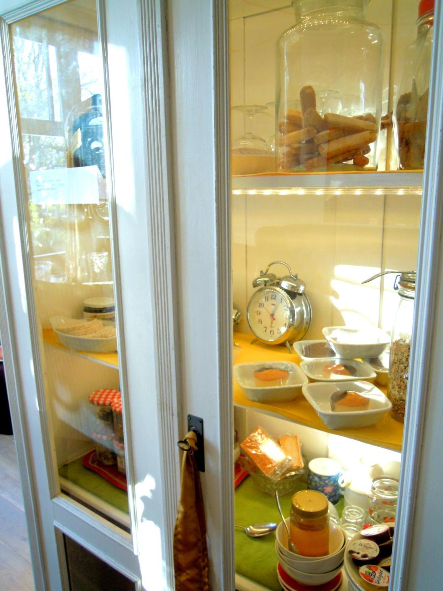 Breakfast at MissOrtelia B&B Amsterdam Eksteriør billede